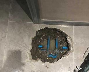 翁牛特阳台漏水维修公司分享下暖气管道漏水的原因有哪些
